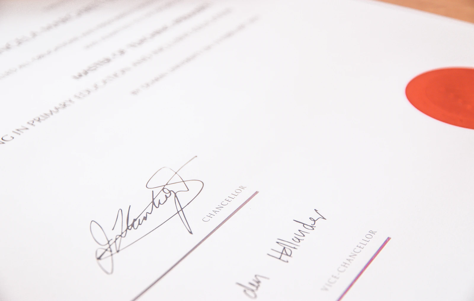 Attestation de travail : Guide complet pour employeurs et salariés