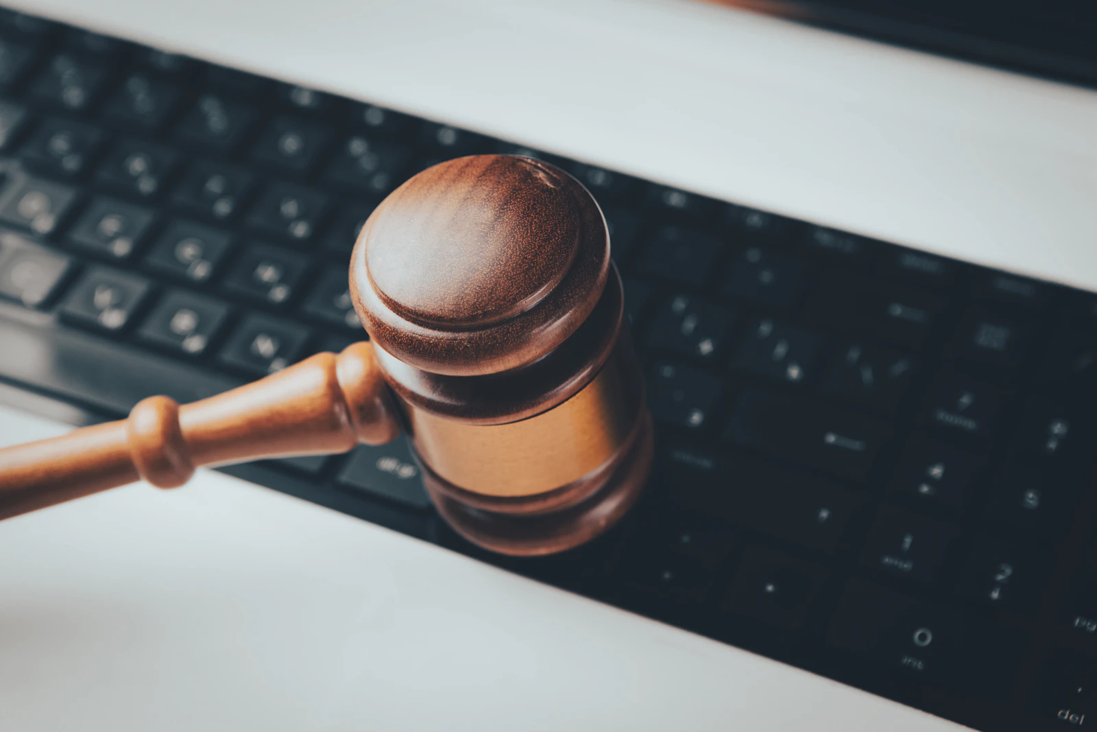 Facturation électronique pour avocats : Préparez 2026 sereinement